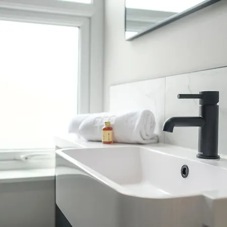 Apartment Luxury 1-bed - Free Parking - Heart Of Southville Bristol