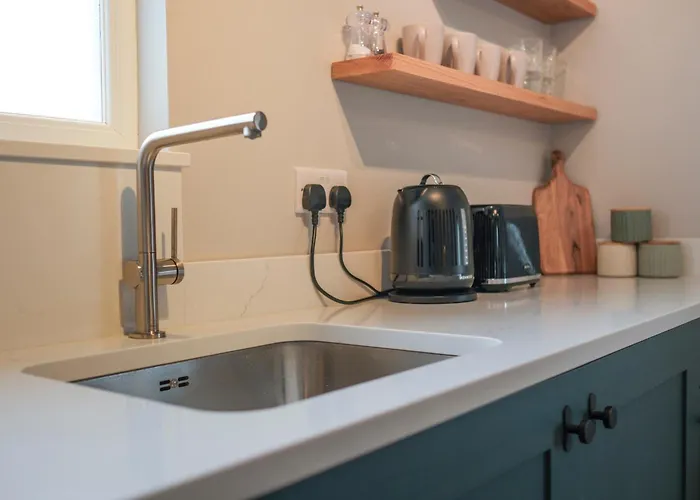 Luxury 1-bed - Free Parking - Heart Of Southville Lejlighed *