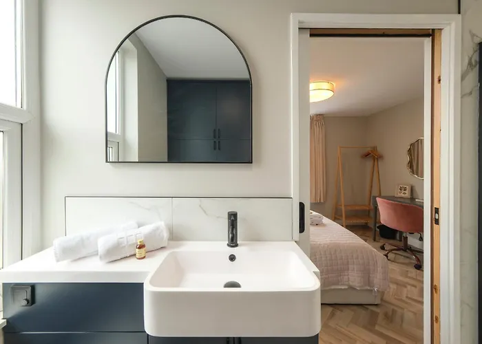 Luxury 1-bed - Free Parking - Heart Of Southville Lejlighed Bristol