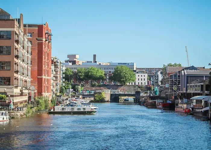 Luxury 1-bed - Free Parking - Heart Of Southville *