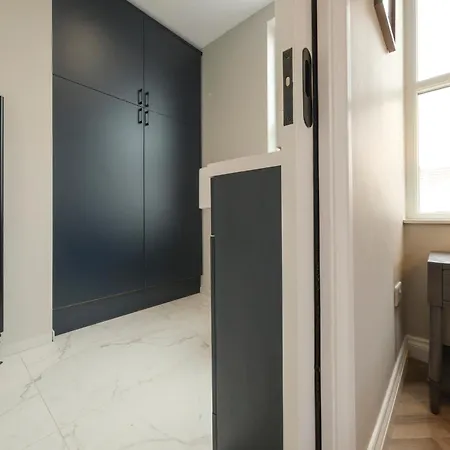 Luxury 1-bed - Free Parking - Heart Of Southville * 브리스틀