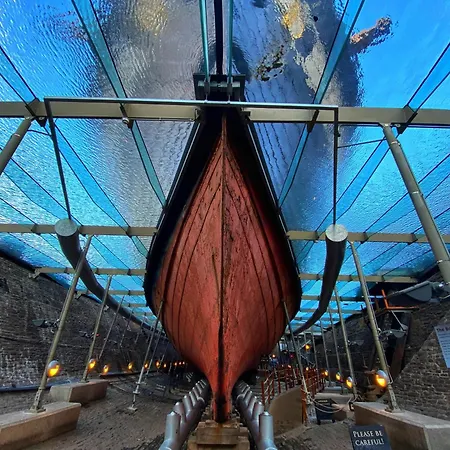 Luxury 1-bed - Free Parking - Heart Of Southville * Bristol