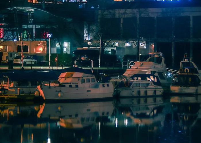 Luxury 1-bed - Free Parking - Heart Of Southville